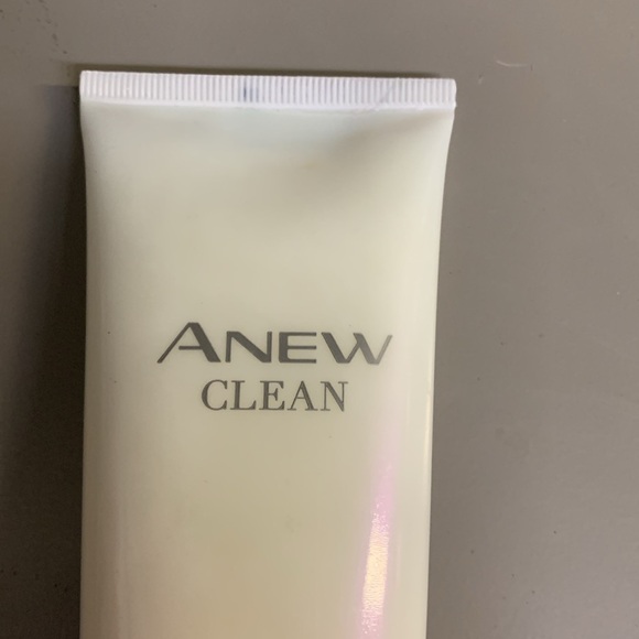 Avon Anew Clean Purifying Gel Cleanser Brand New Factory Sealed - Picture 9 of 13